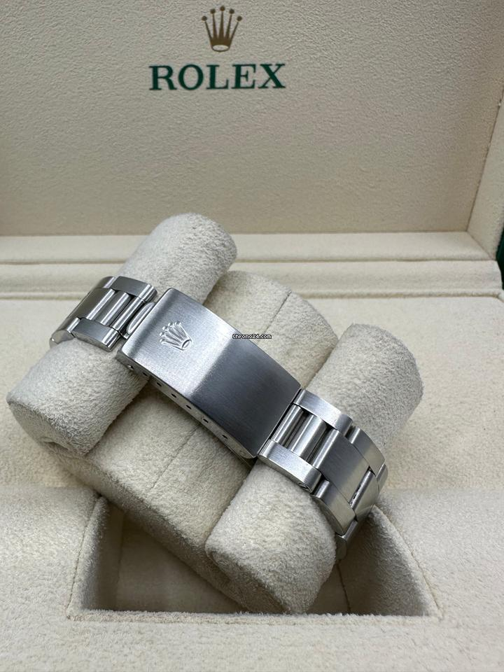 Rolex Oyster Perpetual Date - Image 2