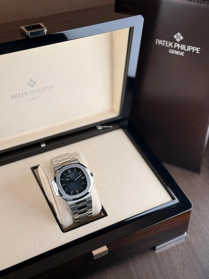 Patek Philippe Nautilus - Image 3