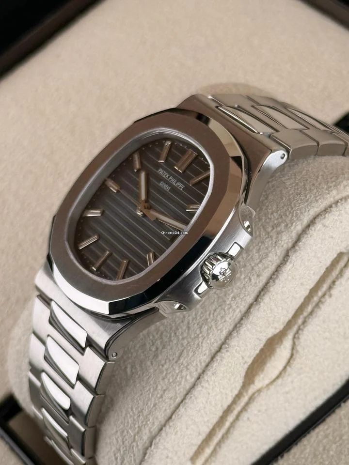 Patek Philippe Nautilus - Image 5
