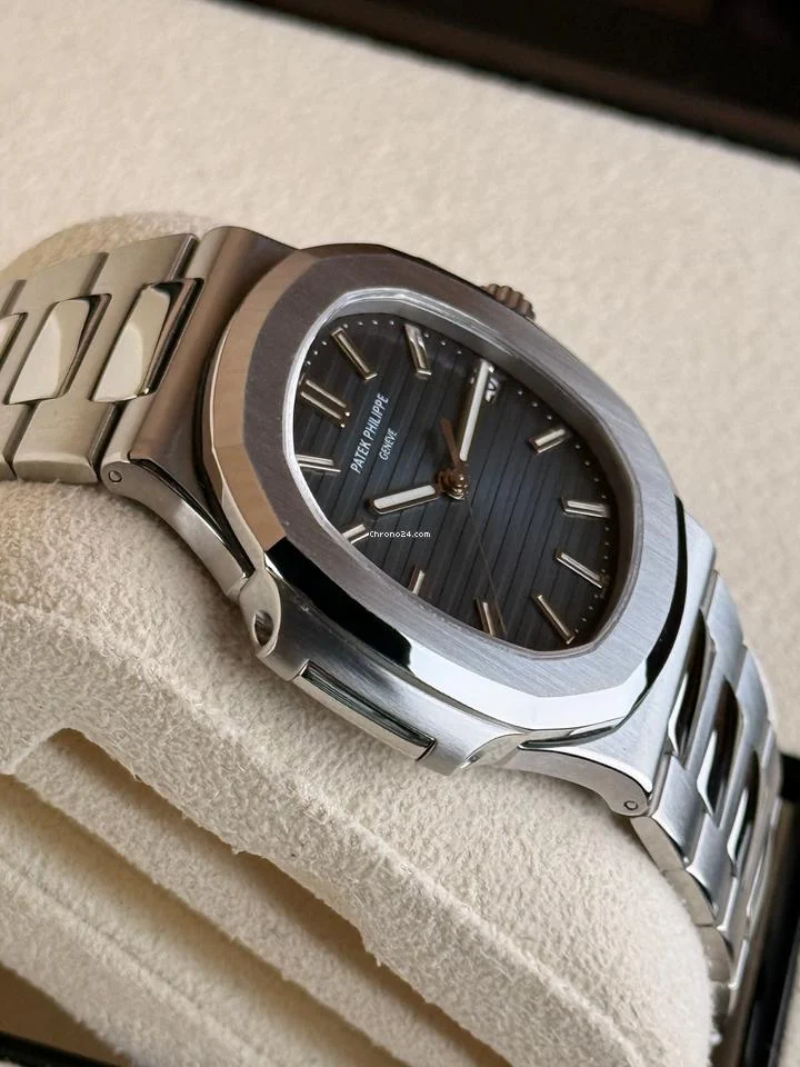 Patek Philippe Nautilus - Image 6