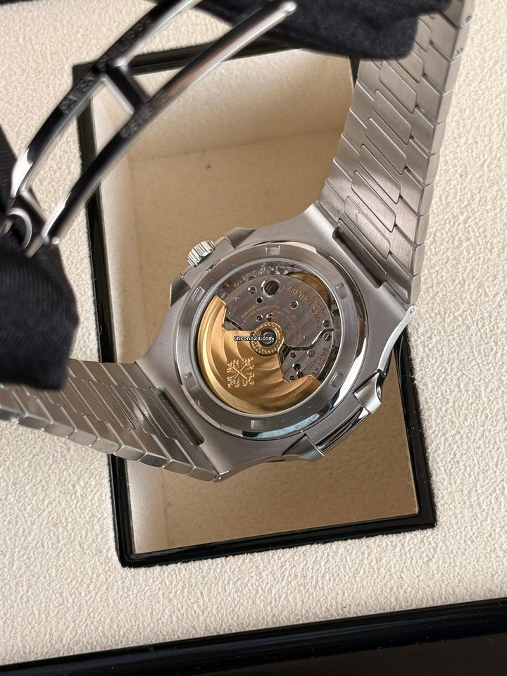 Patek Philippe Nautilus - Image 9