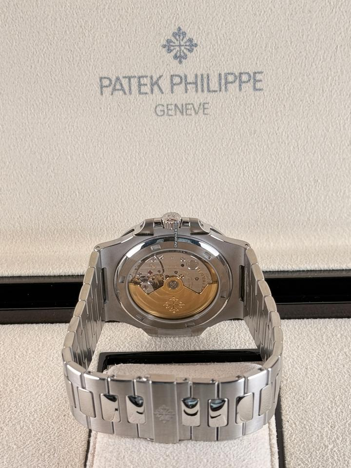 Patek Philippe Nautilus - Image 10