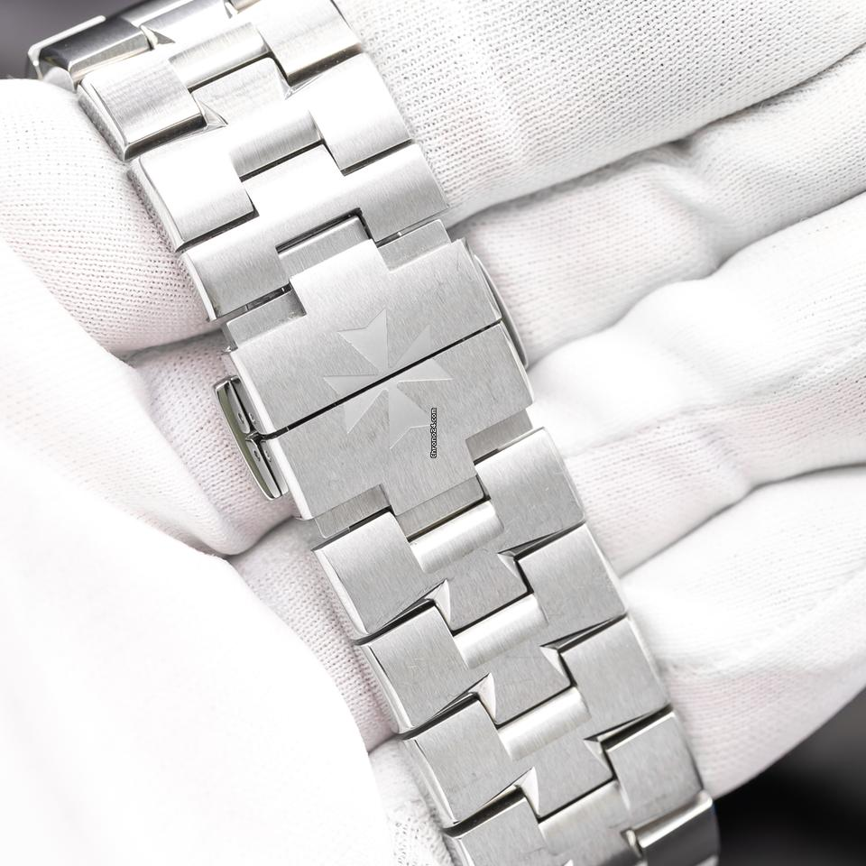 Vacheron Constantin Overseas Dual Time - Image 10