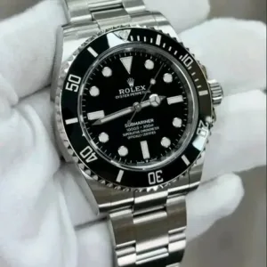 Rolex Submariner No-Date 41mm Black Dial Black Cerachrom Bezel Oyster Bracelet 124060 | 2022 Full Set