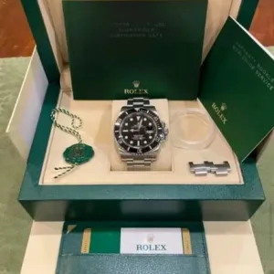 Rolex Submariner Date 40mm Black Dial Black Cerachrom Bezel Oyster Bracelet 116610LN | 2019 Pre-Ceramic Maxi-Case Full Set — Discontinued
